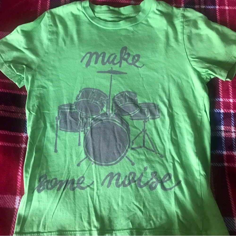 Peek Make Some Noise Green Kids Graphic T-Shirt Size 6/7 NWOT